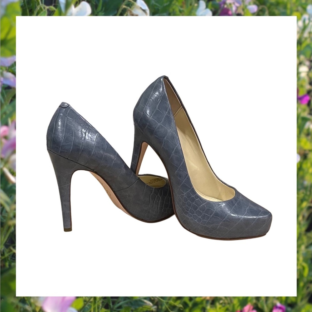 JESSICA SIMPSON Elegant Blue Heels